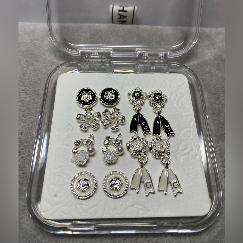 High Quality Luxury Nail Charms